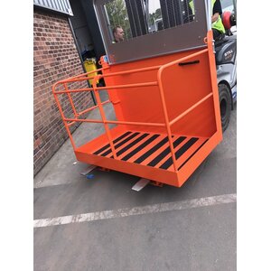 Access Platform - Lift Up Bar