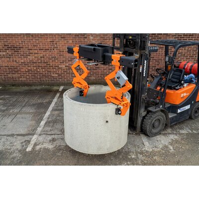 Well Ring Lifting Frame